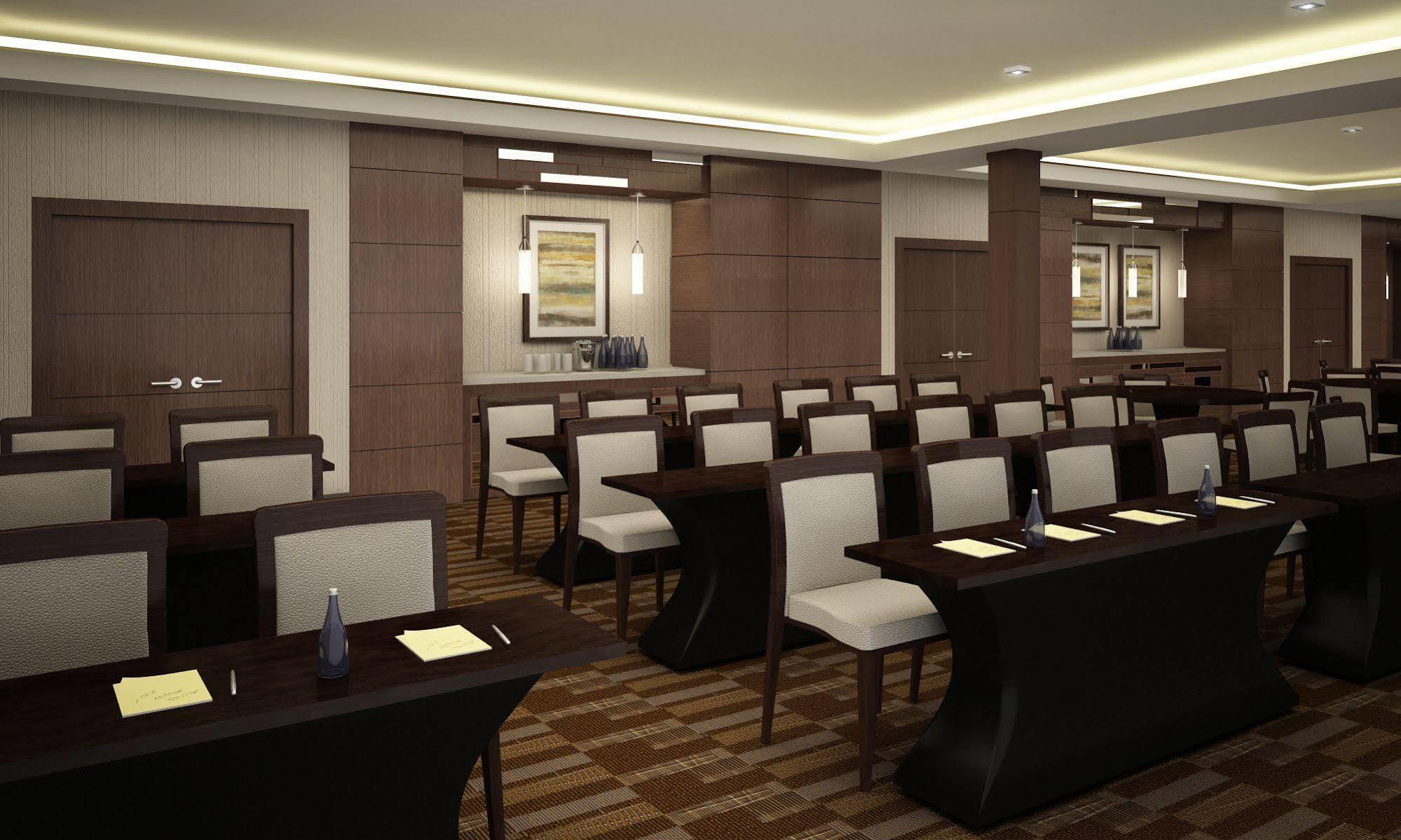 The Watershed Norwalk Hotel Exterior photo